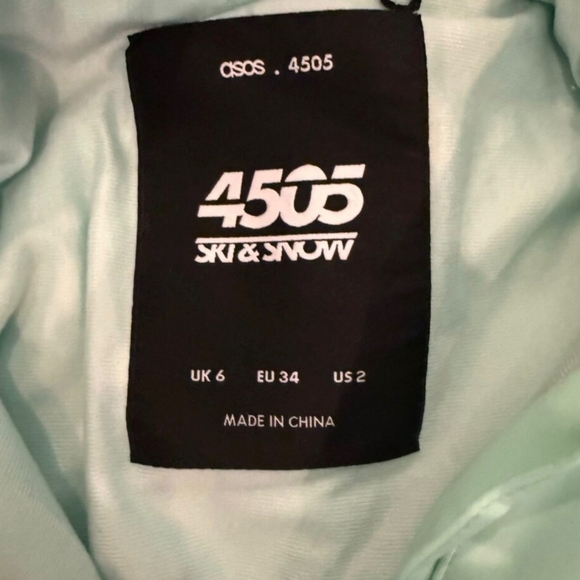 ASOS 4505 Ski & Snow Suit - Picture 2 of 7
